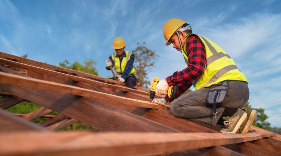 Professional gutter cleaning in West Bend, WI